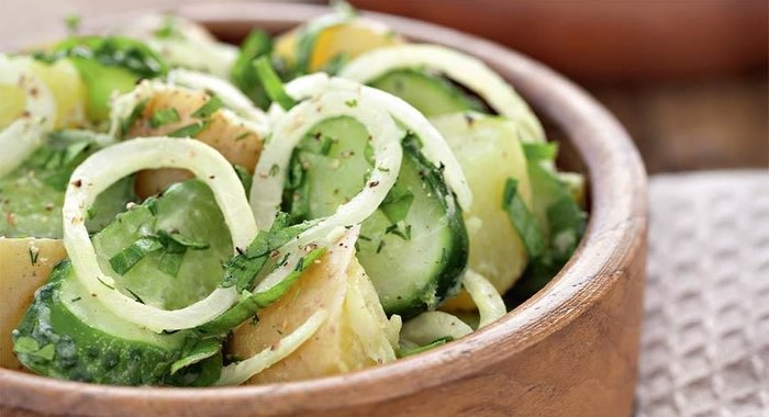 Картофельный салат с щавелем