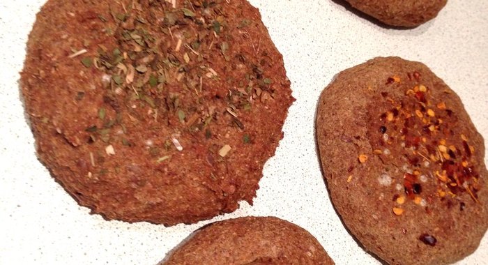 Кунжутно-льняные булочки со специями