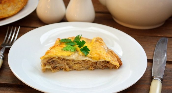 Блинный пирог с фаршем