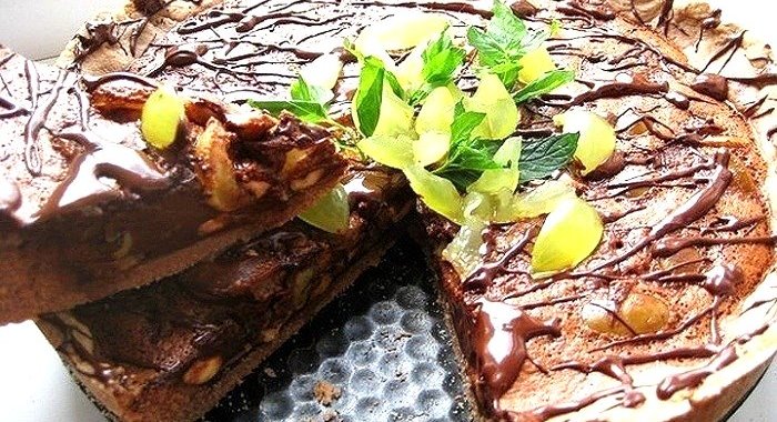 Торт шоколадно-ореховый