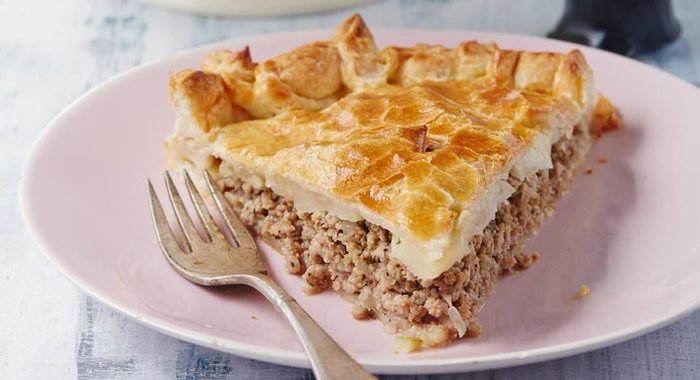 Пирог со свининой и яблоками