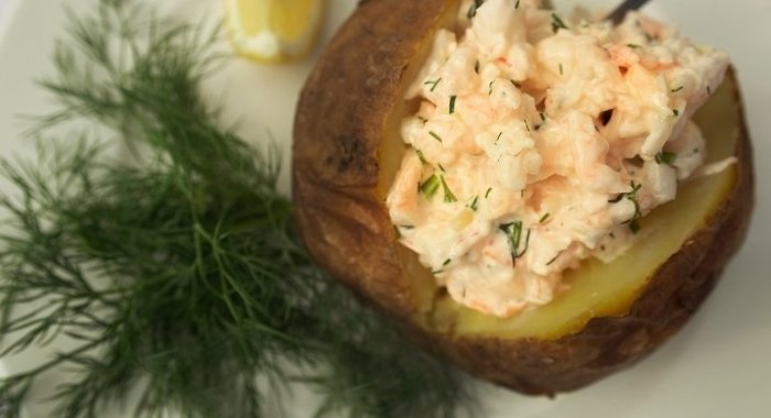 Запеченный картофель с начинкой