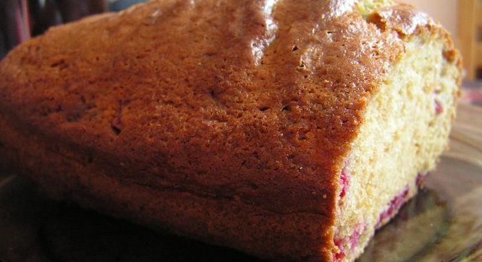 Кекс с клюквой