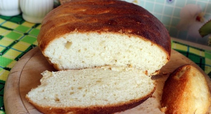 Луковый хлеб на сметане