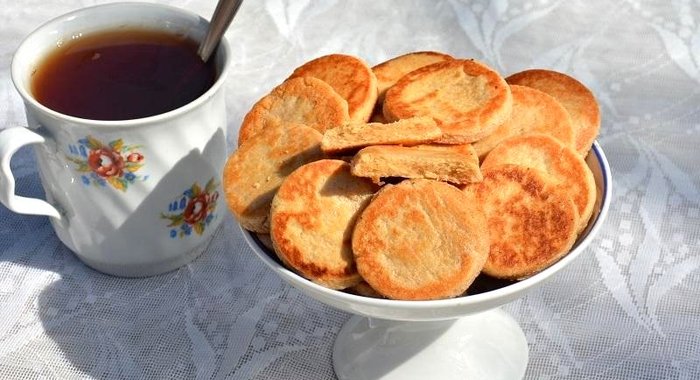 Печенье с корицей на сковороде