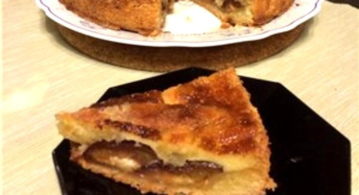 Заливной сливовый пирог