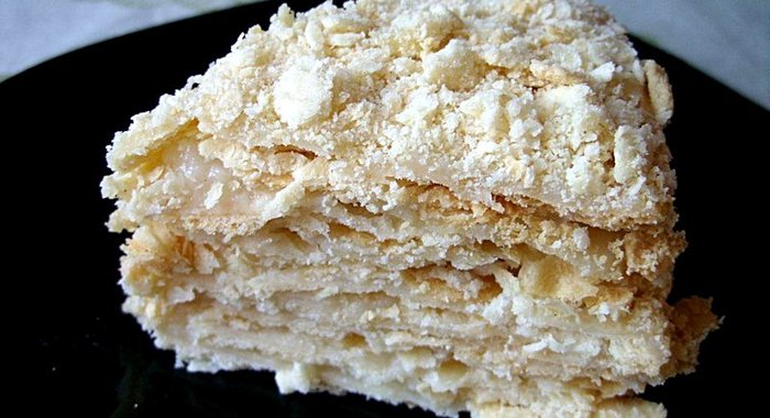 Торт слоеный