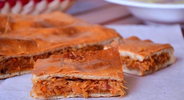 Пирог с квашенной капустой