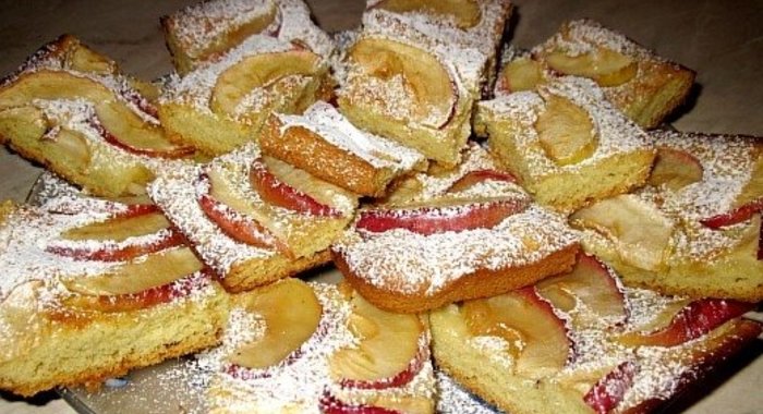 Песочный пирог с яблоками