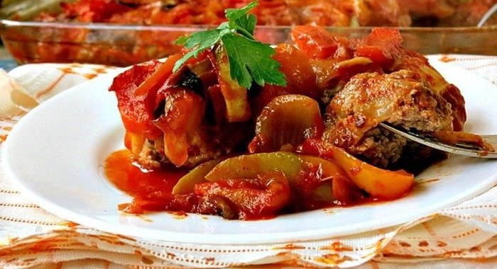 Гречаники с овощным соусом