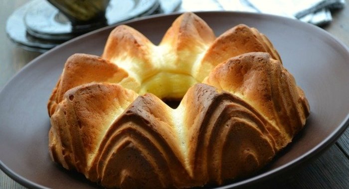 Пирог из плавленых сырков