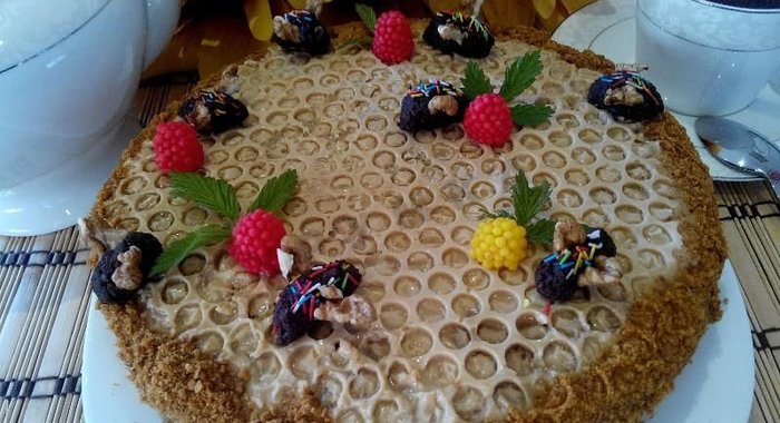 Торт Пчелка