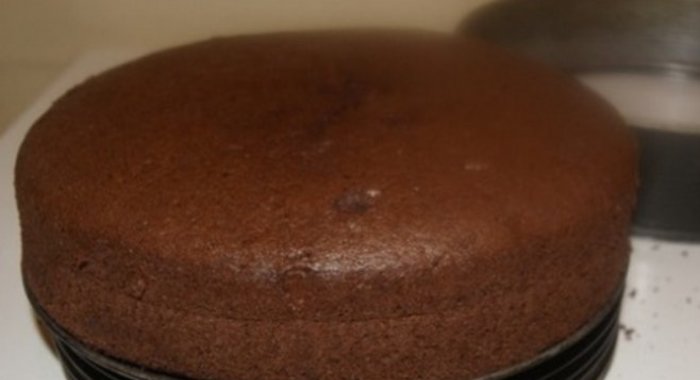 Бисквит смородиновый