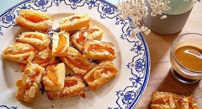 Печенье с абрикосом и миндалем