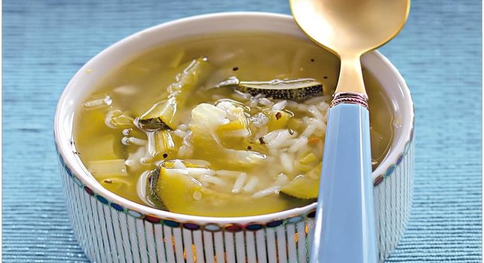 Ливанский зеленый суп с рисом