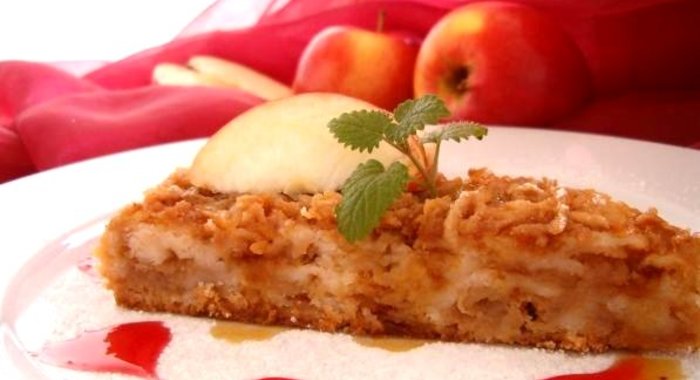 Песочный яблочный пирог с медом