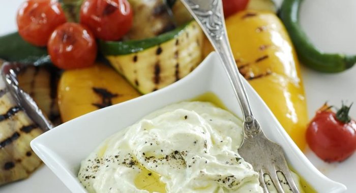 Тирокафтери, острая сырная закуска