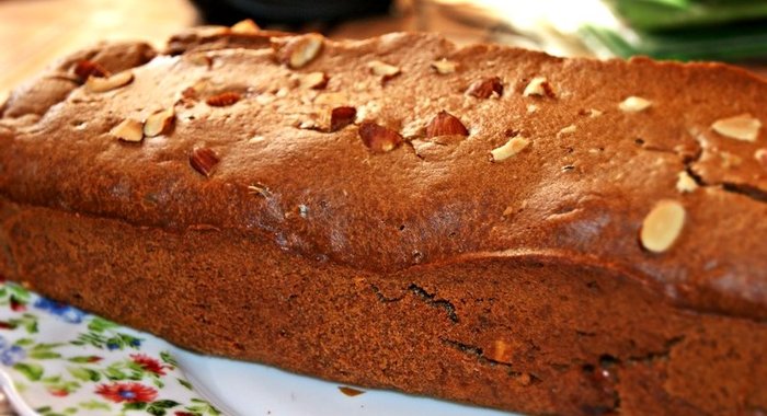 Грушево-миндальный пирог