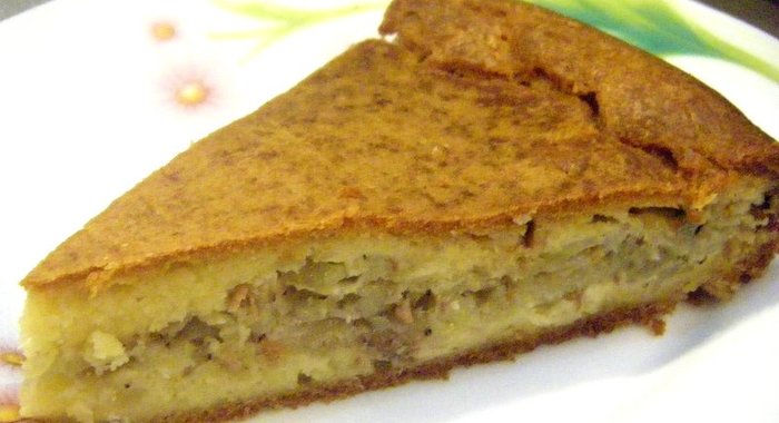 Пирог с консервой и картошкой