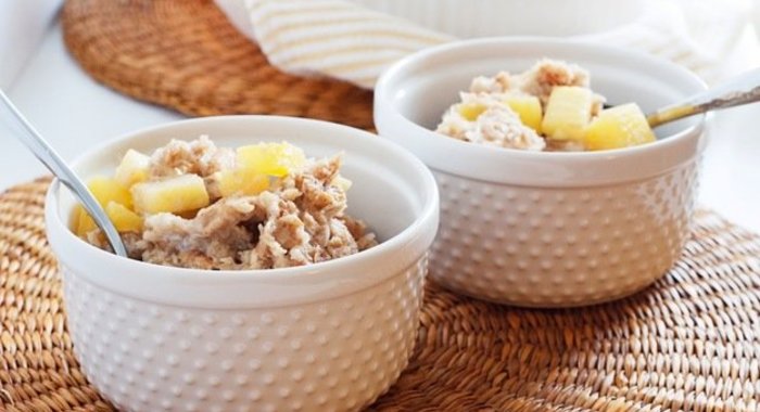 Овсянка с ананасом и кокосовым молоком