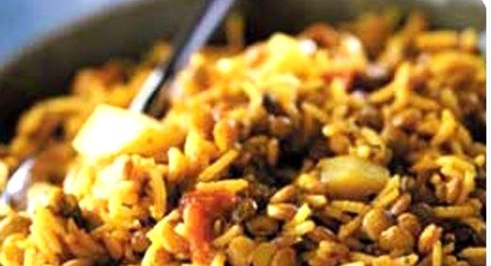 Кичри с машем, рисом и адыгейским сыром