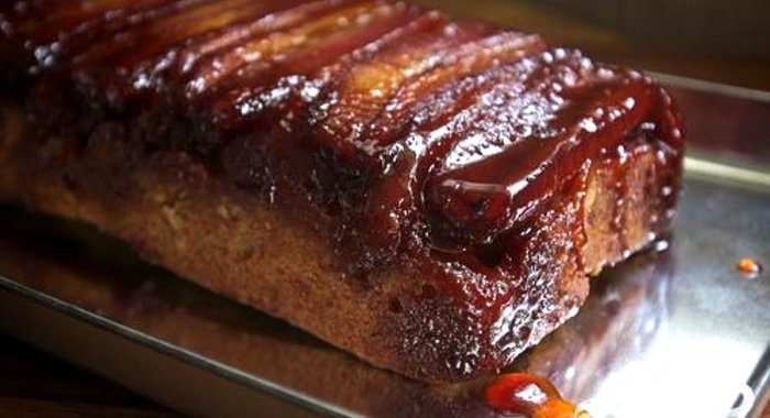 Пирог с карамелизованными бананами