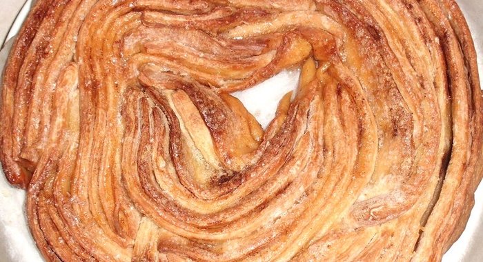 Булка с корицей