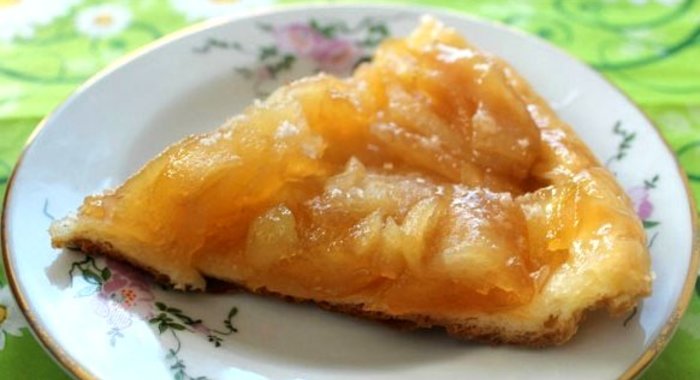 Яблочный пирог на сковороде