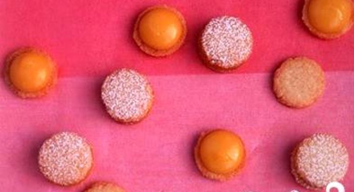 Кокосовое печенье с фруктовой начинкой