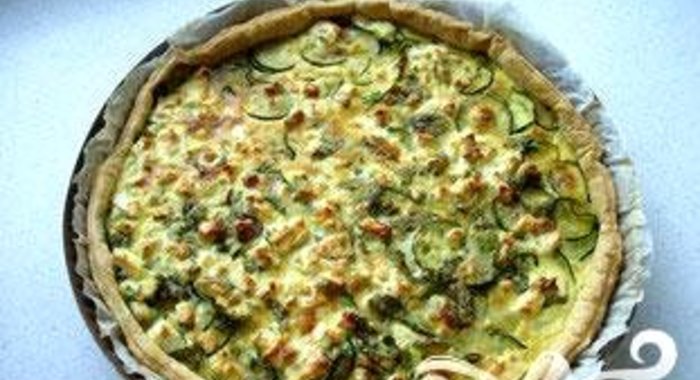 Пирог с цуккини, сыром Фета и мятой