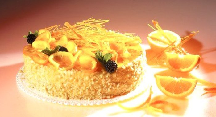 Торт с грецкими орехами и апельсинами