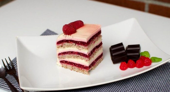 Малиновый торт